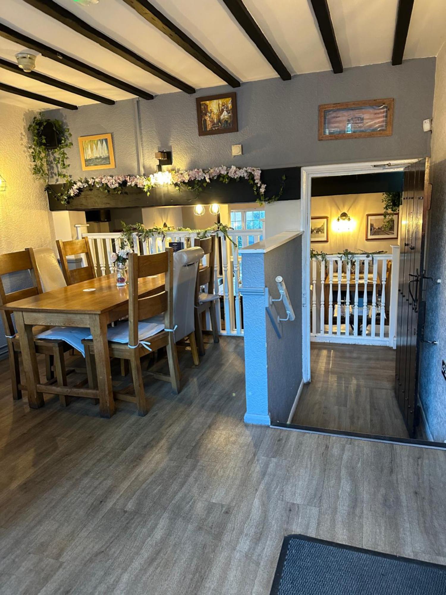 The Old Ship Inn Lowdham Bagian luar foto