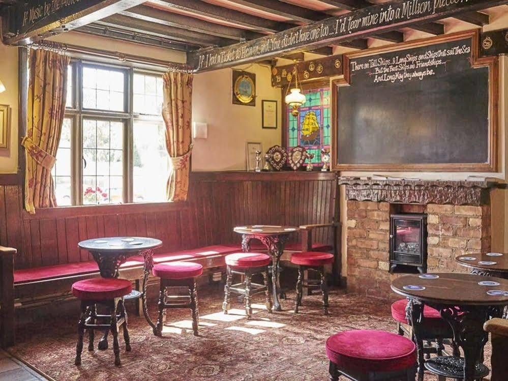 The Old Ship Inn Lowdham Bagian luar foto