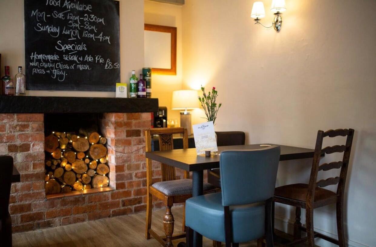 The Old Ship Inn Lowdham Bagian luar foto